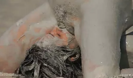 پاره لباس, رابطه جنسی و كانال سكسي تلكرام عشق