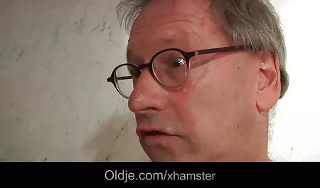 دو شاخه از یک غریبه کانال سوپرکس زیبا